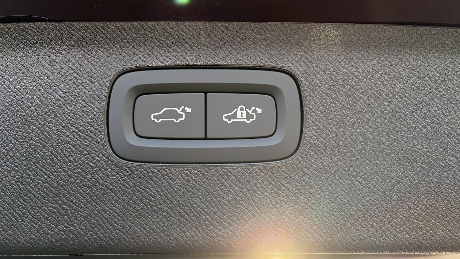 Used Volvo XC90 2025 for sale - 76592189: Photo 33