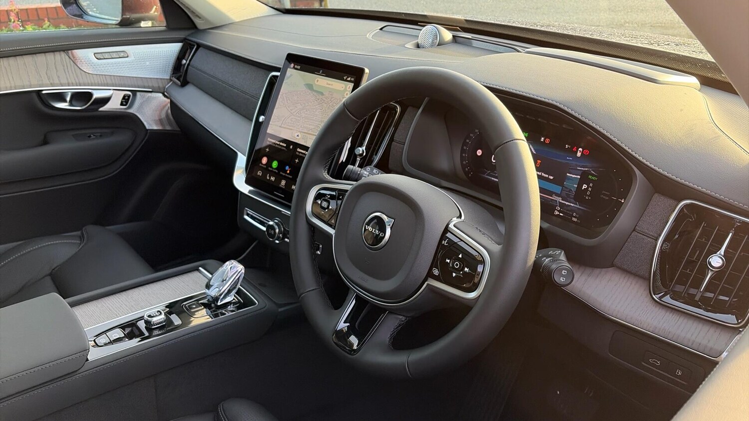 Used Volvo XC90 2025 for sale - 76592189: Photo 41