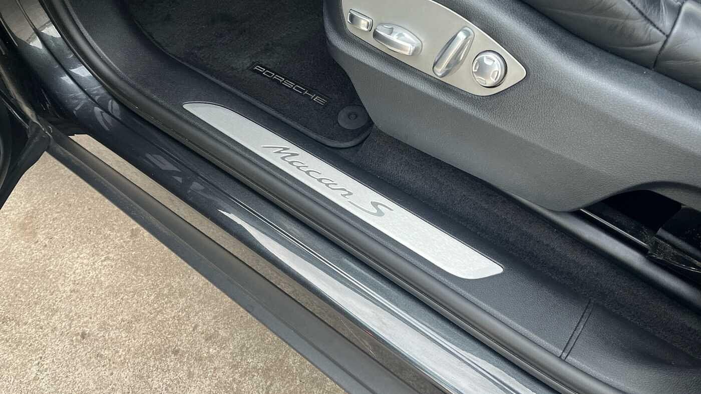 Used Porsche Macan 2016 for sale - 77029439: Photo 16