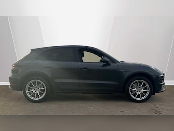 Used Porsche Macan 2016 for sale - 77029439: Photo