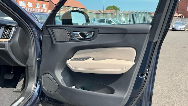 Used Volvo XC60 2025 for sale - 75577572: Photo 27