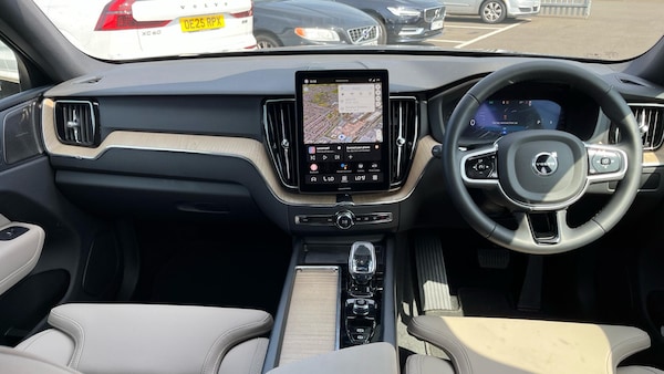 Used Volvo XC60 2025 for sale - 75577572: Photo 5
