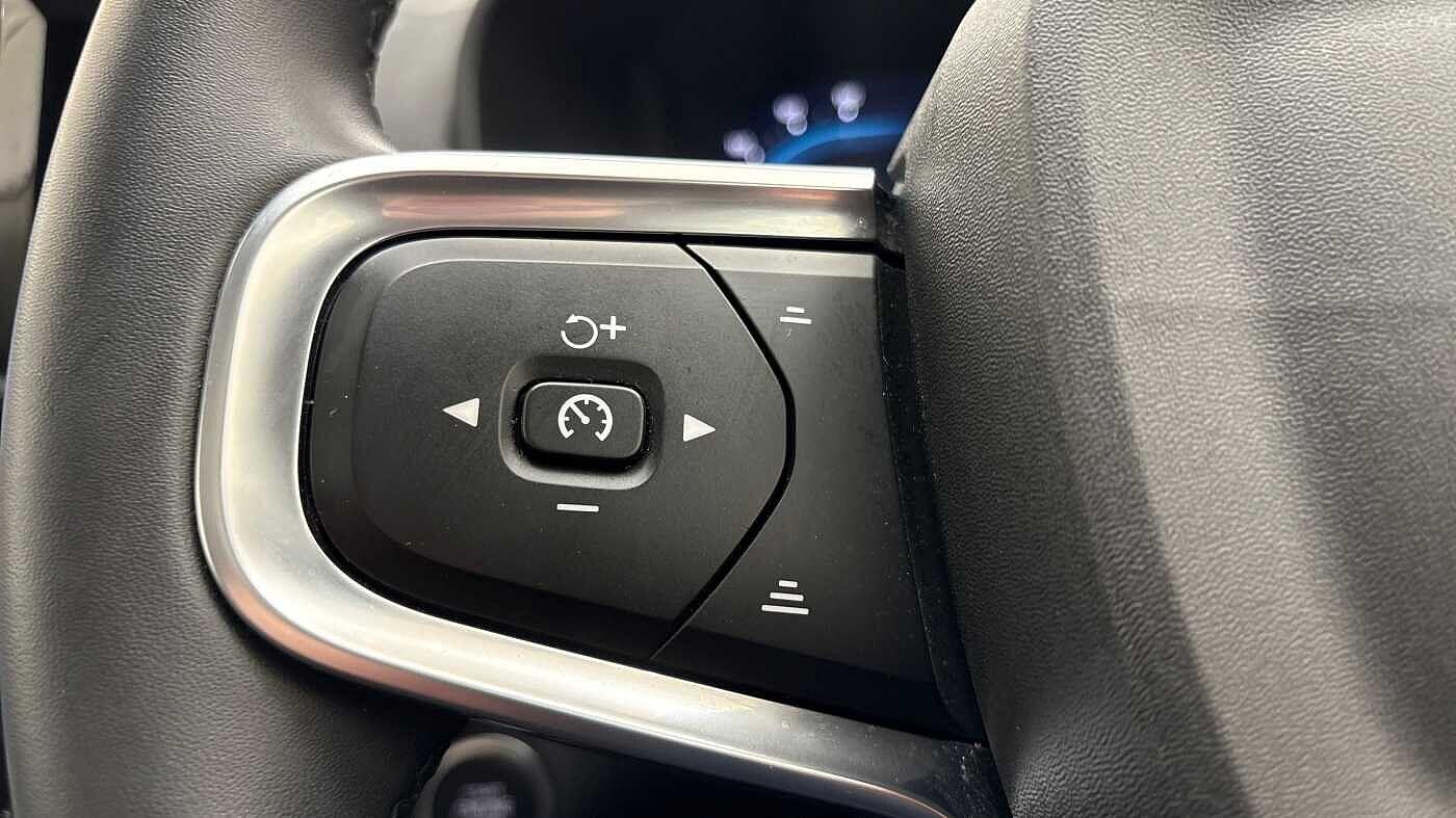 Used Volvo XC40 2025 for sale - 76499049: Photo 31