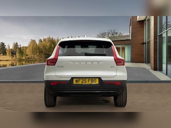 Used Volvo XC40 2025 for sale - 76499049: Photo