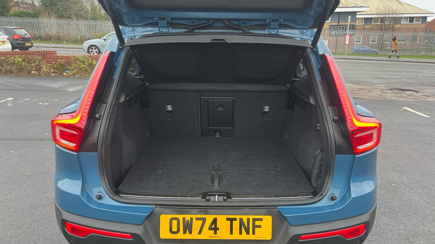 Used Volvo XC40 2025 for sale - 76886438: Photo 13