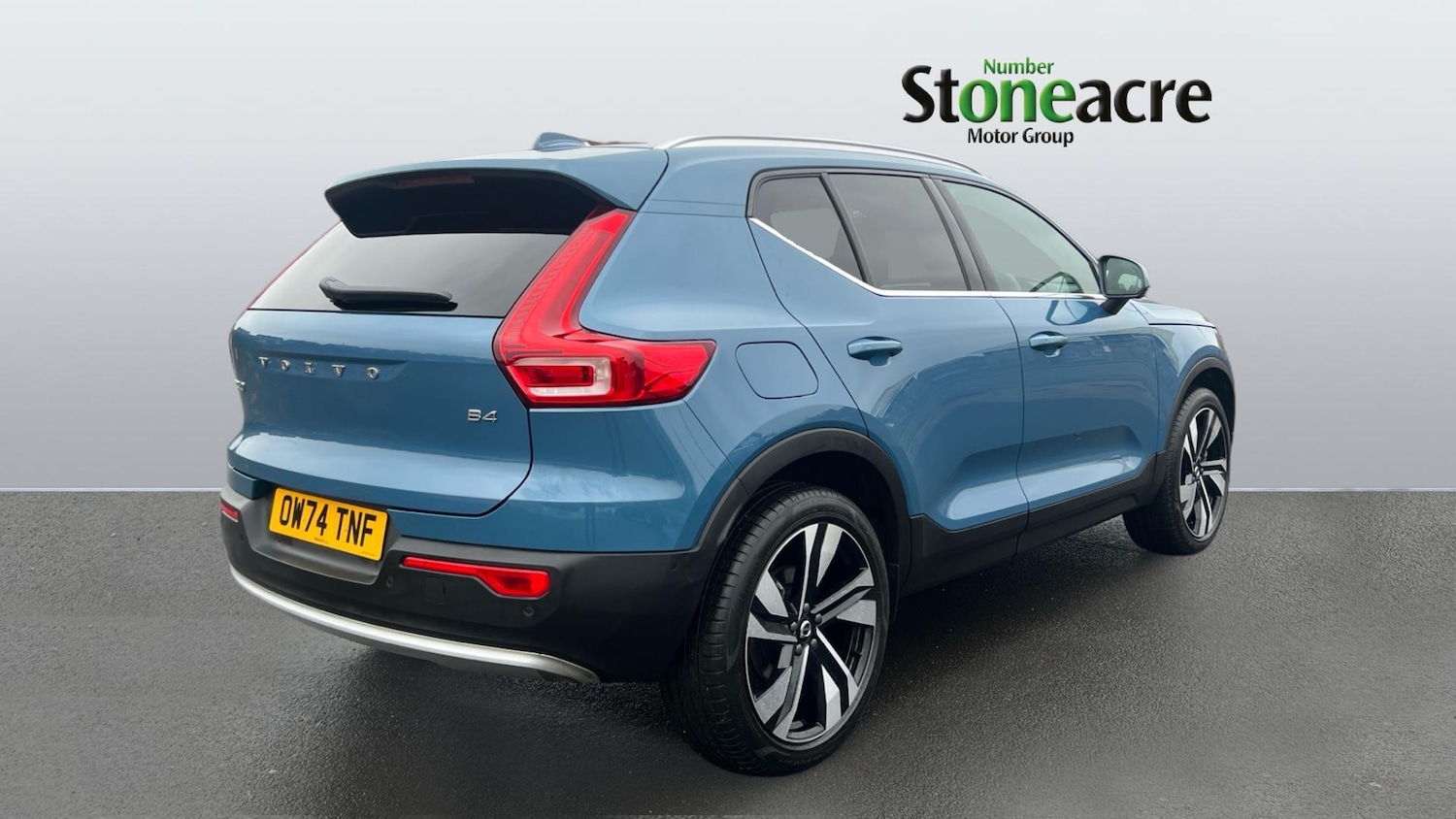 Used Volvo XC40 2025 for sale - 76886438: Photo 2