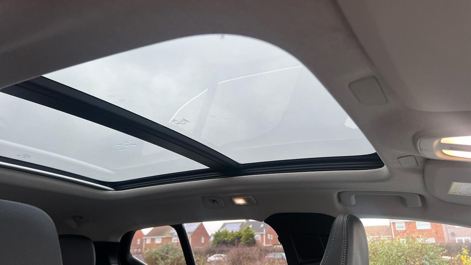 Used Volvo XC40 2025 for sale - 76886438: Photo 30