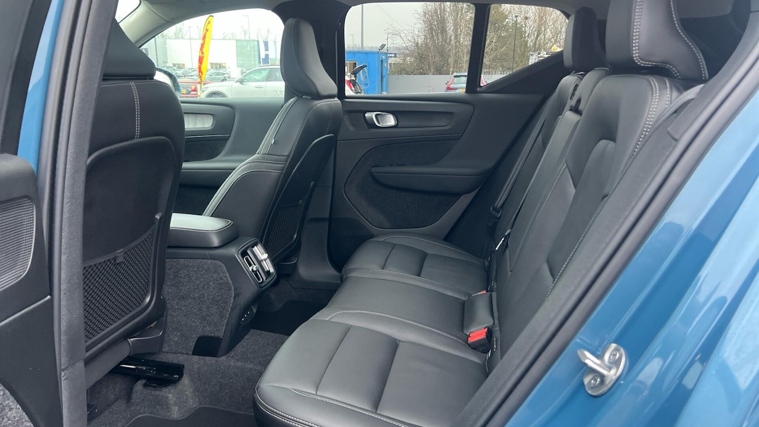 Used Volvo XC40 2025 for sale - 76886438: Photo 32