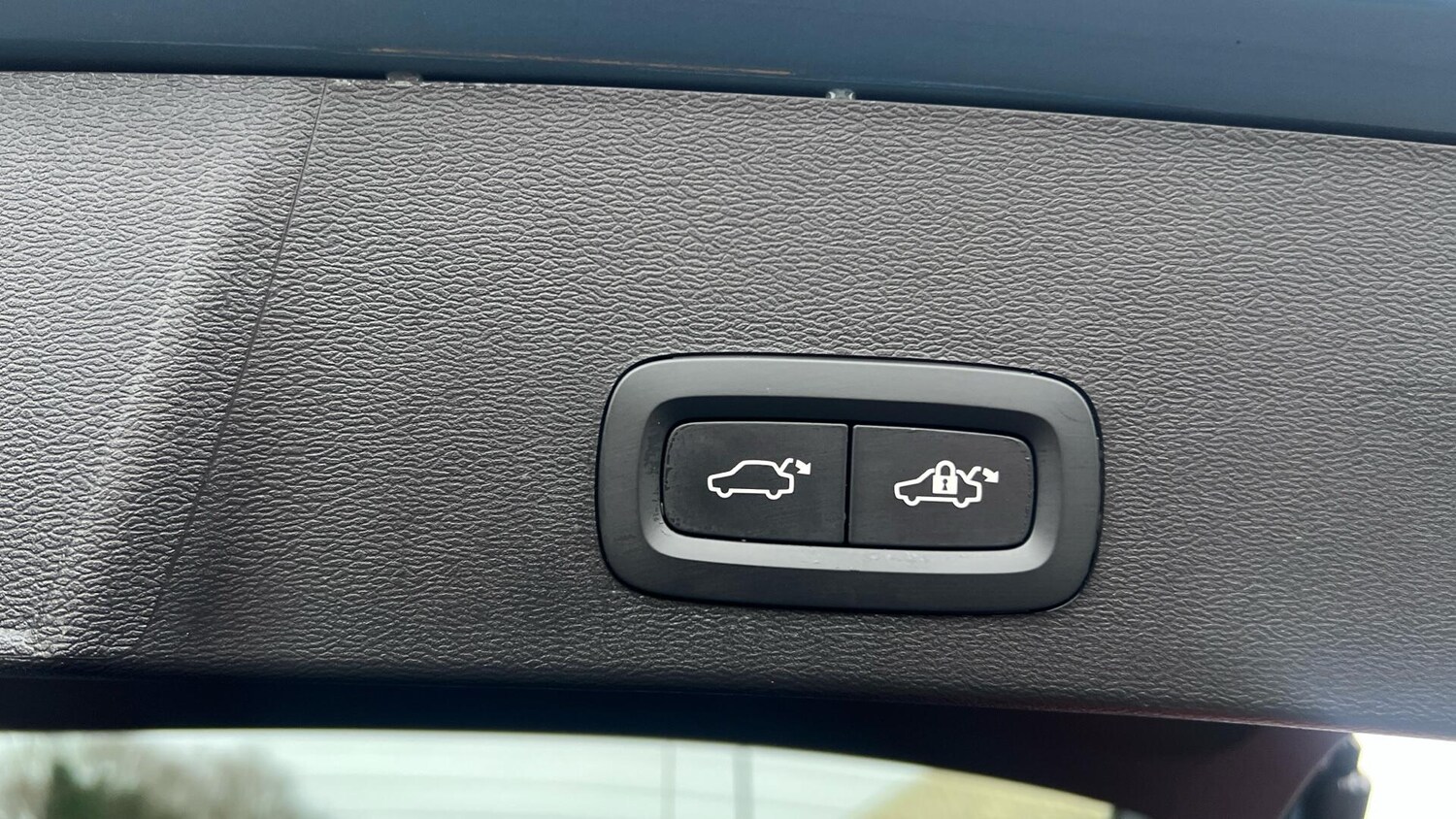 Used Volvo XC40 2025 for sale - 76886438: Photo 34