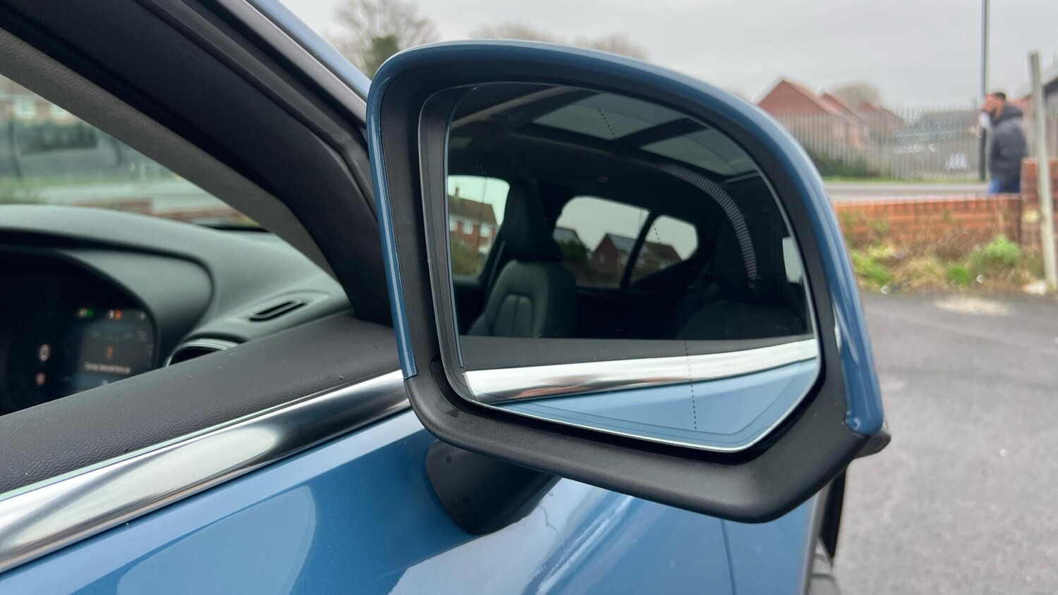 Used Volvo XC40 2025 for sale - 76886438: Photo 40