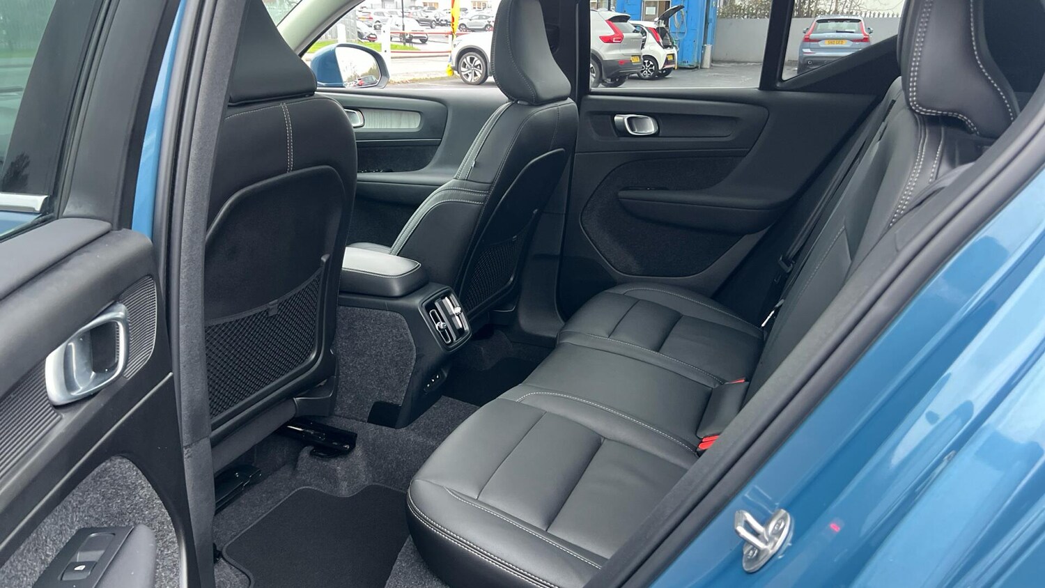 Used Volvo XC40 2025 for sale - 76886438: Photo 49