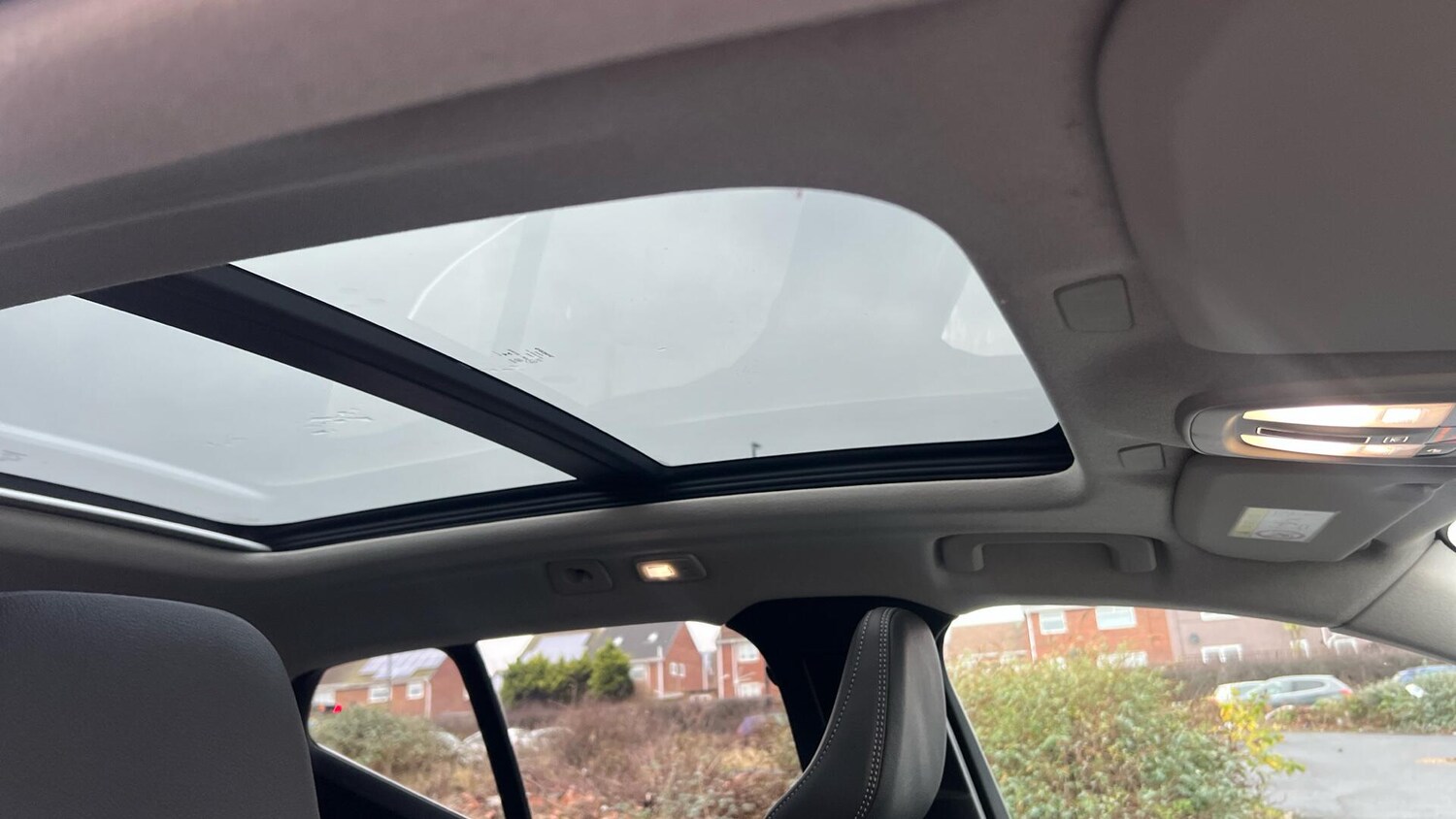 Used Volvo XC40 2025 for sale - 76886438: Photo 57