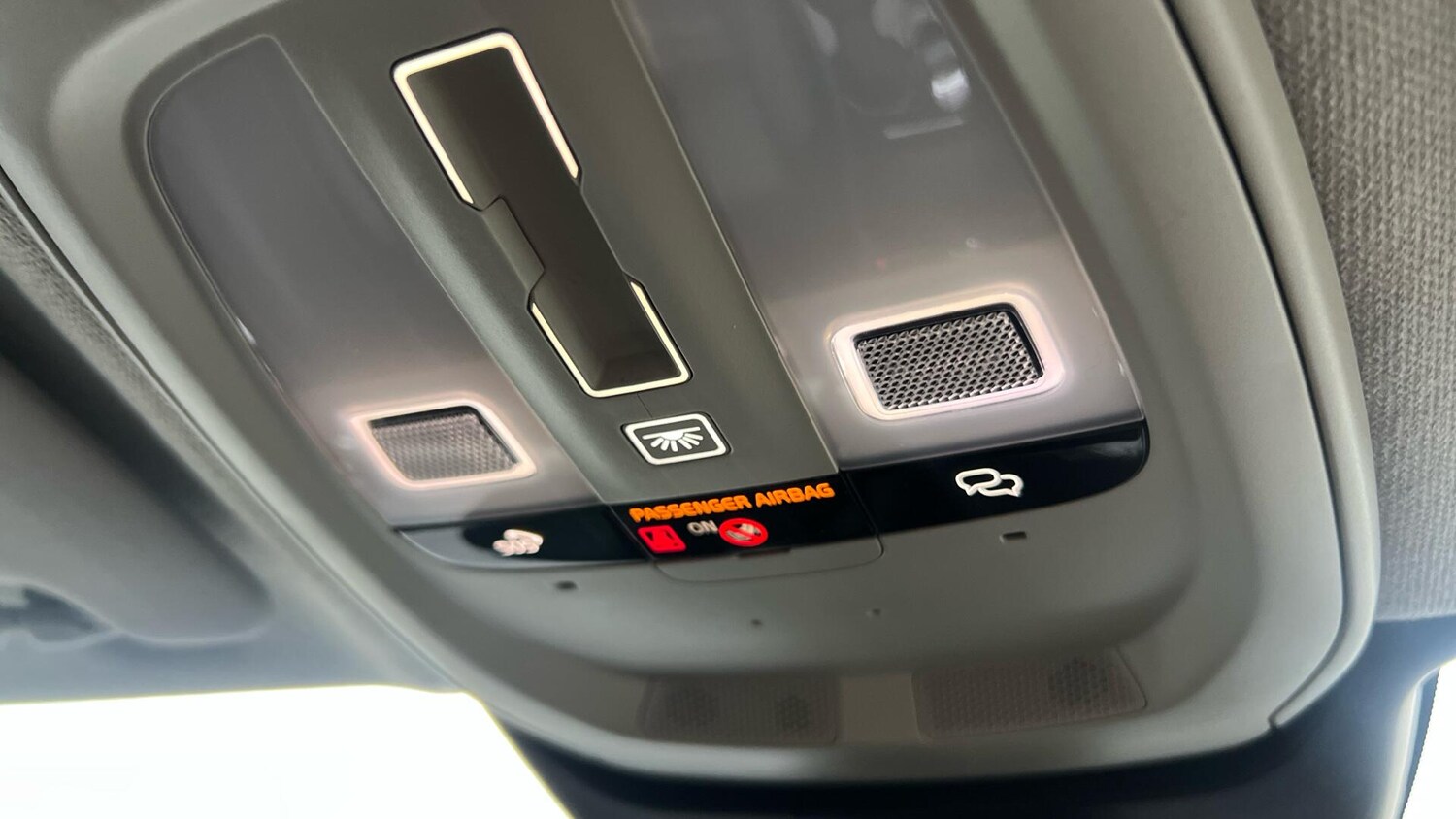 Used Volvo XC40 2025 for sale - 76886438: Photo 71