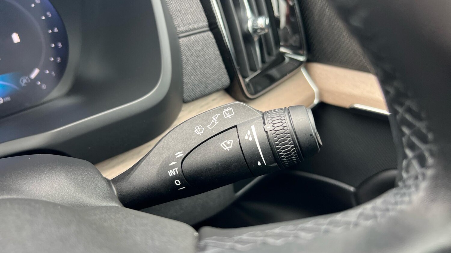 Used Volvo XC90 2025 for sale - 78048195: Photo 23