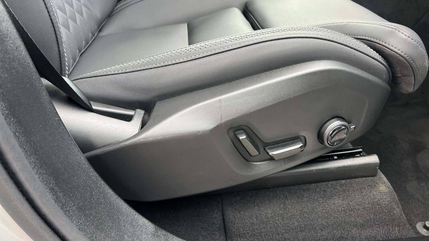 Used Volvo XC90 2025 for sale - 78048195: Photo 30