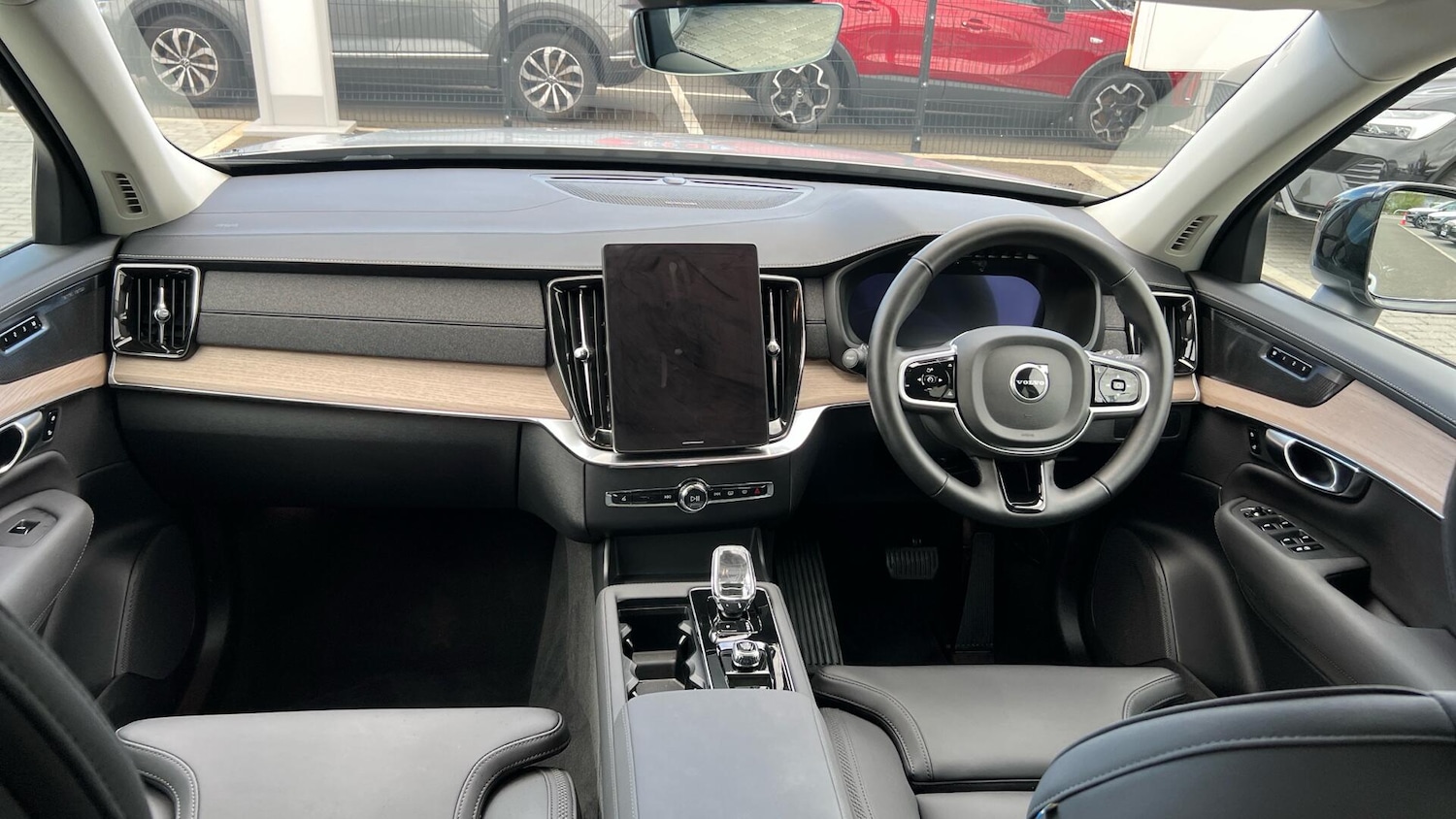 Used Volvo XC90 2025 for sale - 78048195: Photo 5