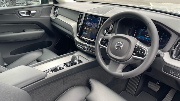 Used Volvo XC60 2024 for sale - 75233044: Photo 4