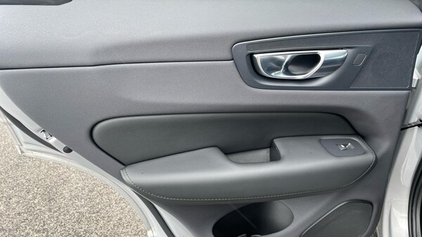 Used Volvo XC60 2024 for sale - 75233044: Photo 68