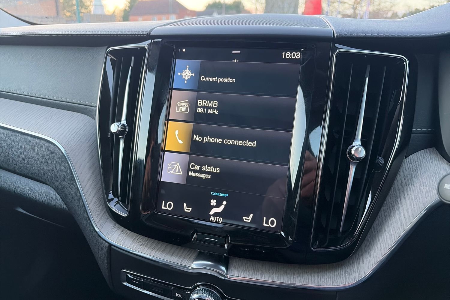 Used Volvo XC60 2019 for sale - 77254489: Photo 11