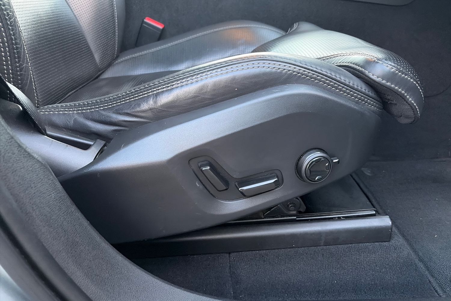 Used Volvo XC60 2019 for sale - 77254489: Photo 17