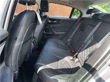 Used Jaguar XE 2019 for sale - 75061866: Photo