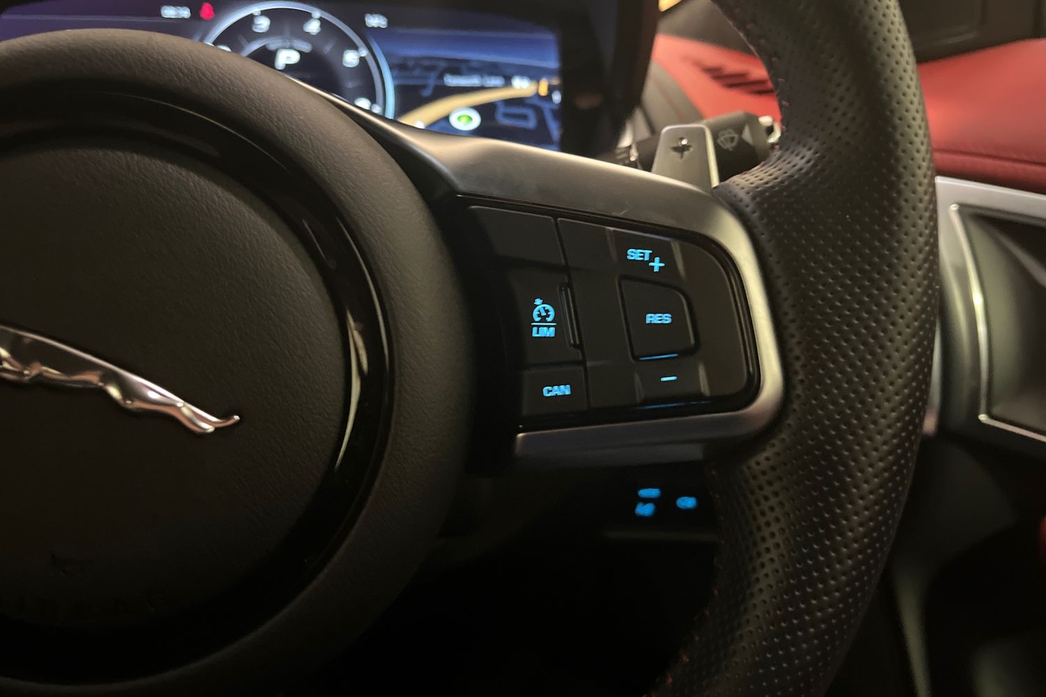 Used Jaguar F-Type 2022 for sale - 77013467: Photo 17