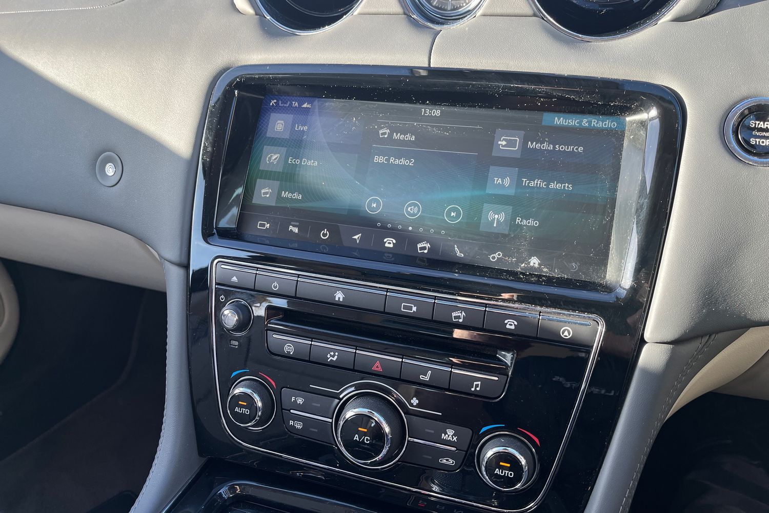 Used Jaguar XJ 2018 for sale - 76800738: Photo 11