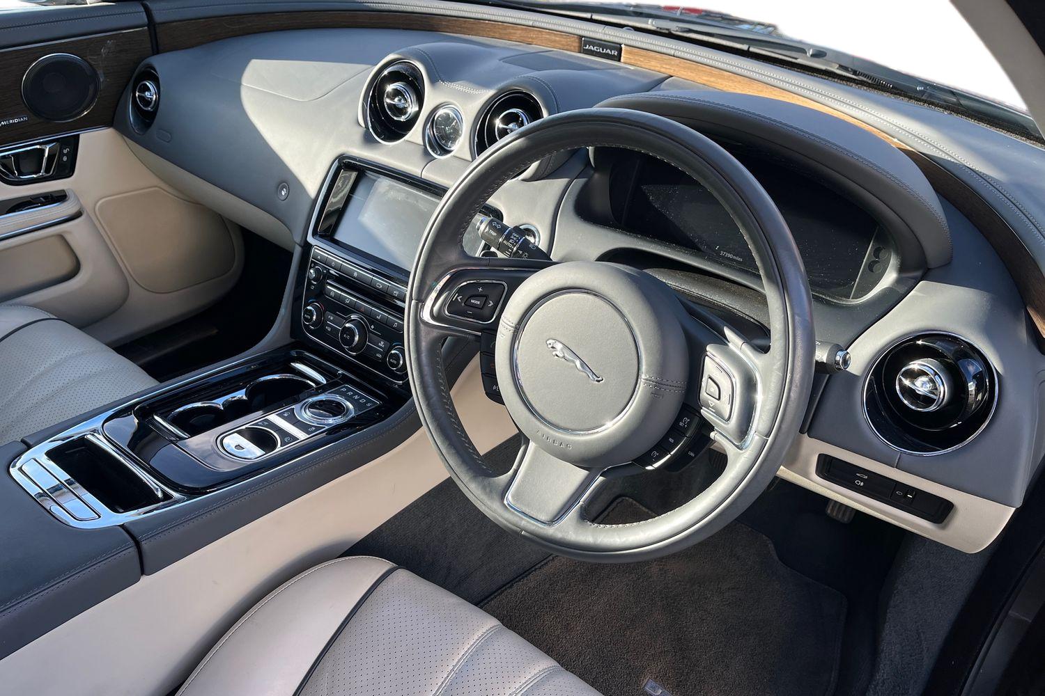 Used Jaguar XJ 2018 for sale - 76800738: Photo 12