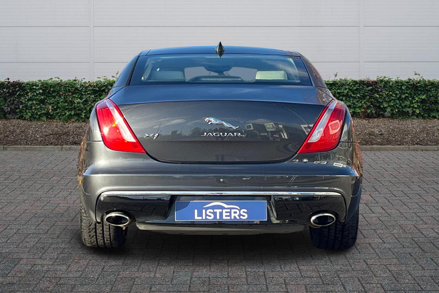 Used Jaguar XJ 2018 for sale - 76800738: Photo 4