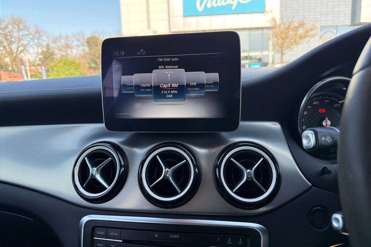 Used Mercedes-Benz A-Class 2018 for sale - 77539427: Photo 11