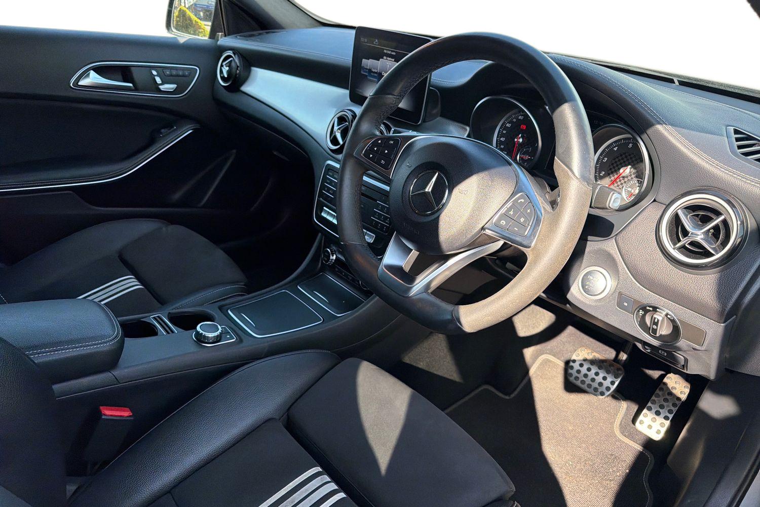 Used Mercedes-Benz A-Class 2018 for sale - 77539427: Photo 12