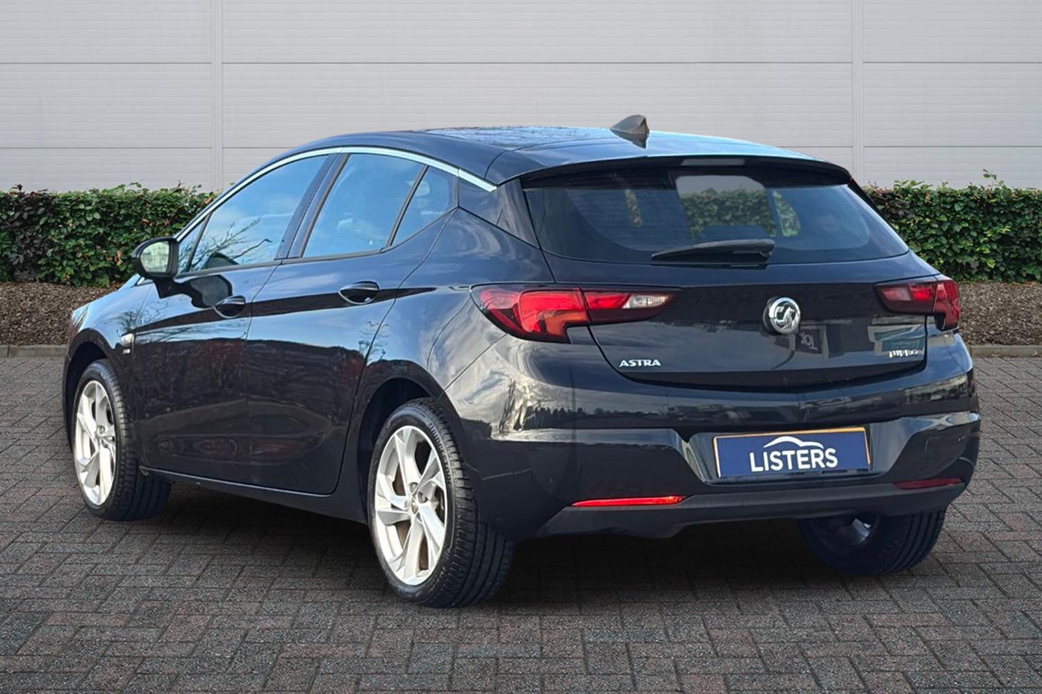 Used Vauxhall Astra 2016 for sale - 77359968: Photo 2