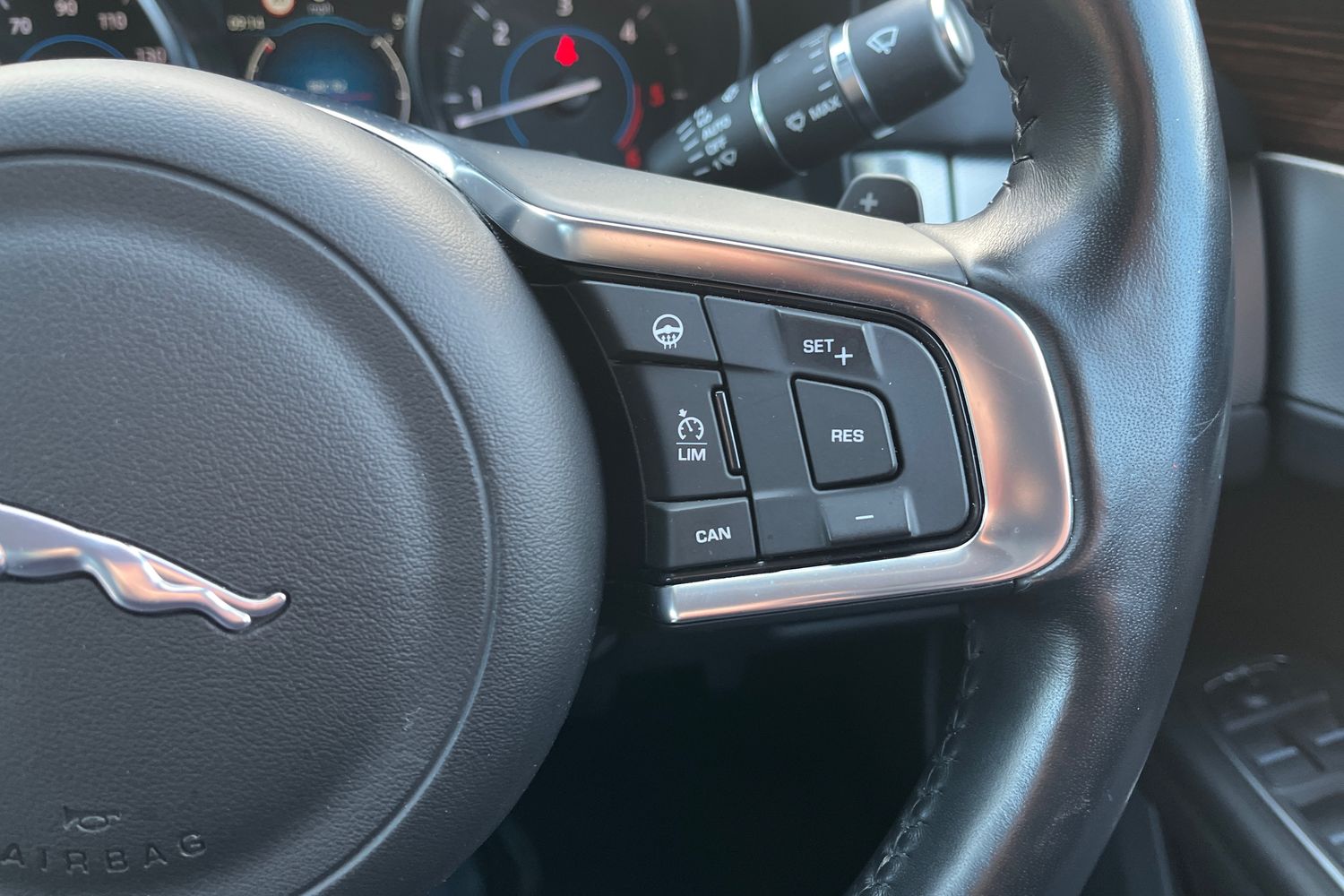 Used Jaguar XF 2017 for sale - 77046345: Photo 20