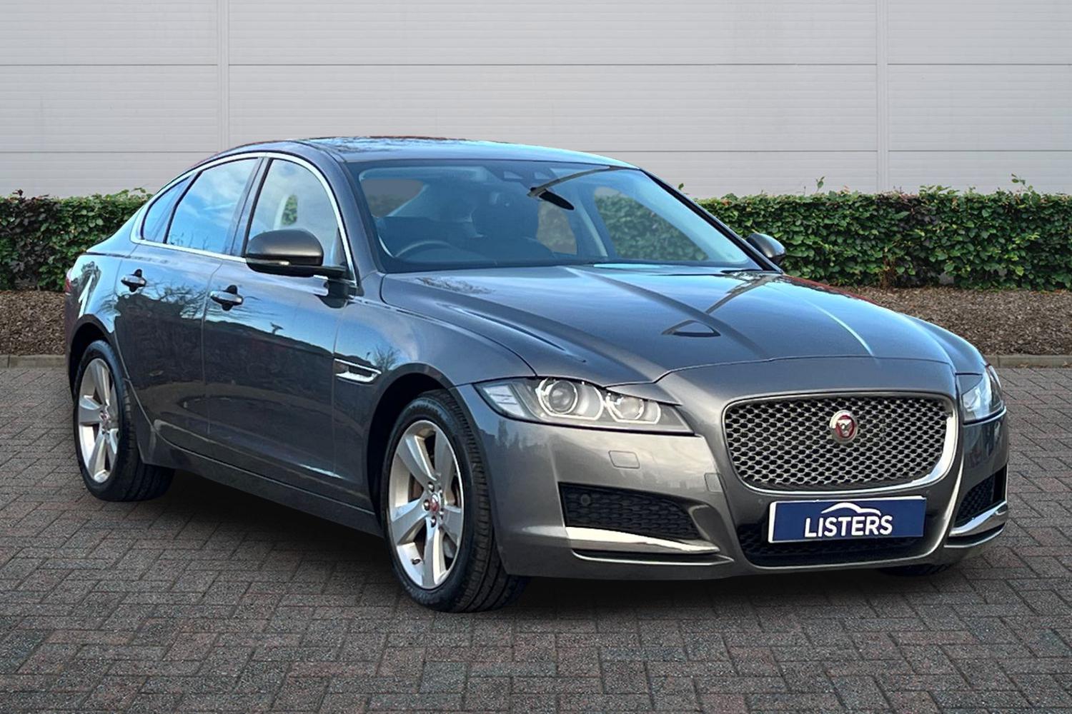 Used Jaguar XF 2017 for sale - 76586509: Photo 1