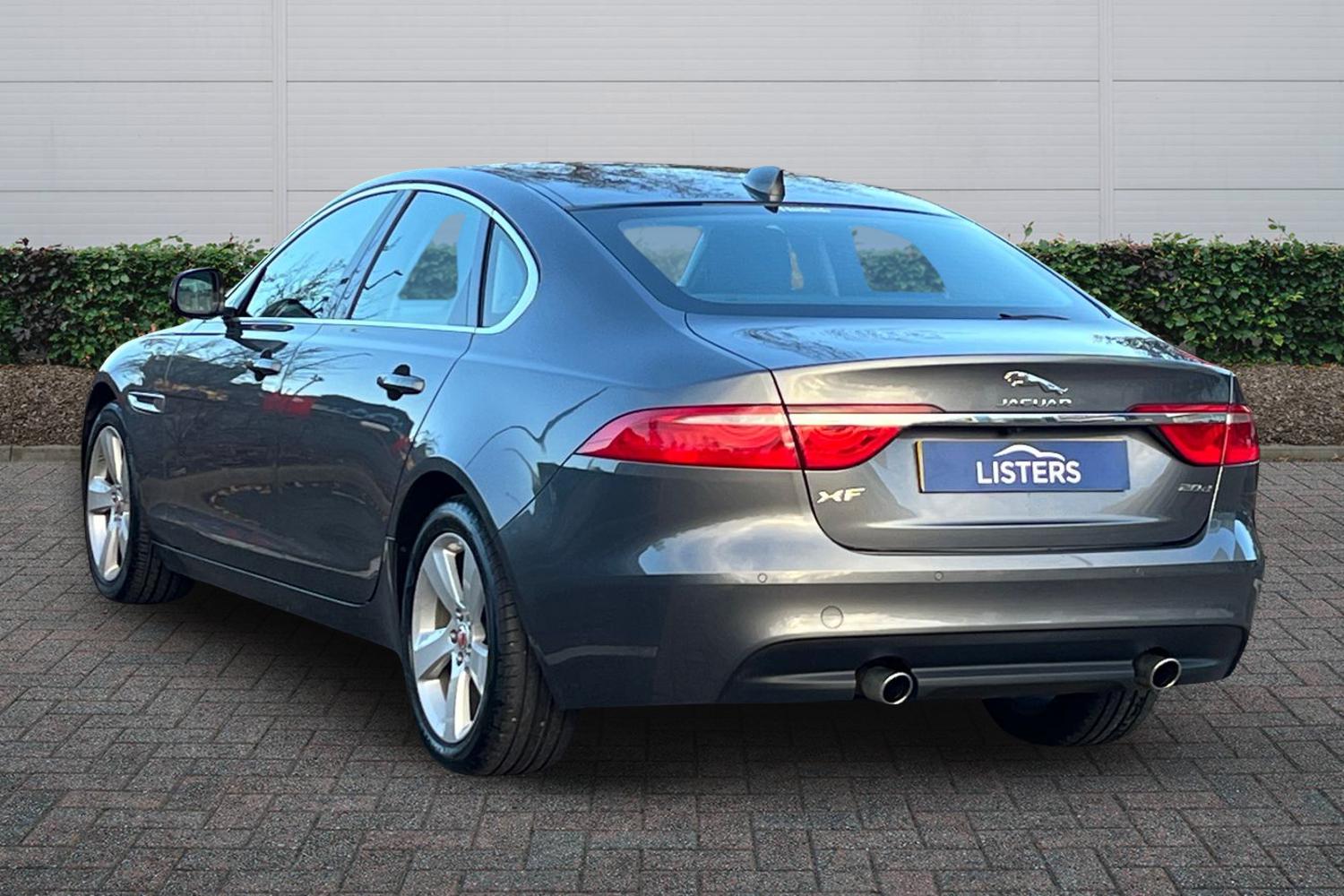 Used Jaguar XF 2017 for sale - 76586509: Photo 2