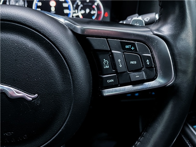 Used Jaguar XF 2017 for sale - 76095663: Photo 13