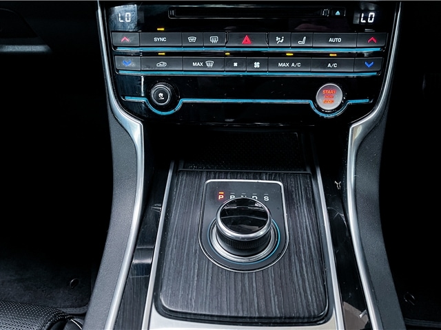 Used Jaguar XF 2017 for sale - 76095663: Photo 19