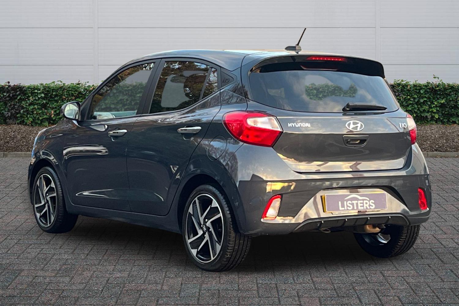 Used Hyundai i10 2023 for sale - 77013647: Photo 2