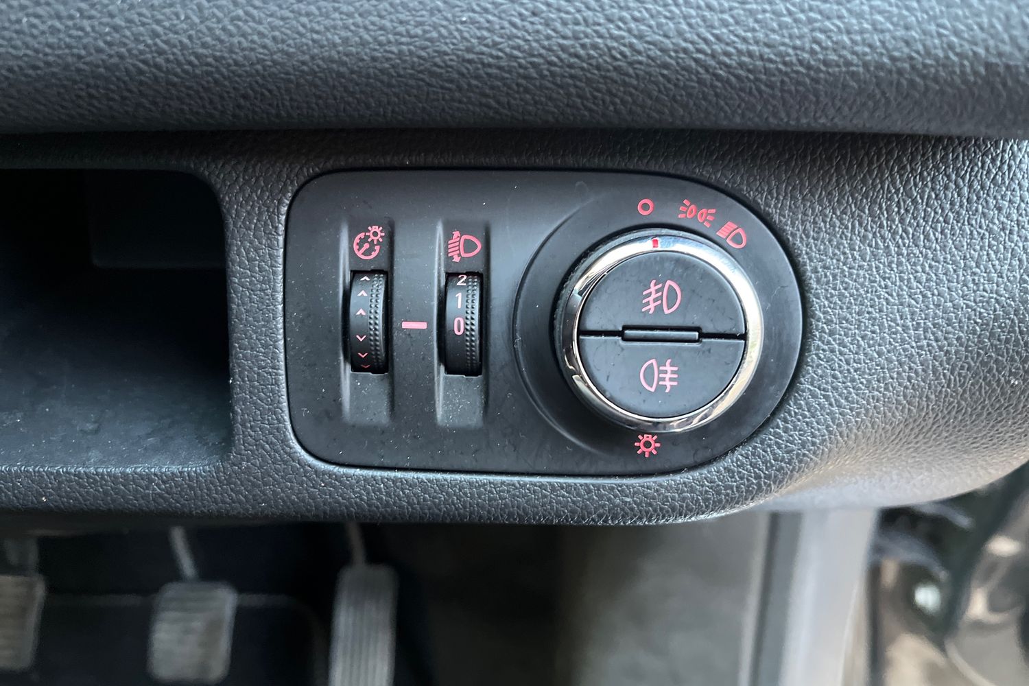 Used Renault Clio 2018 for sale - 76800687: Photo 13