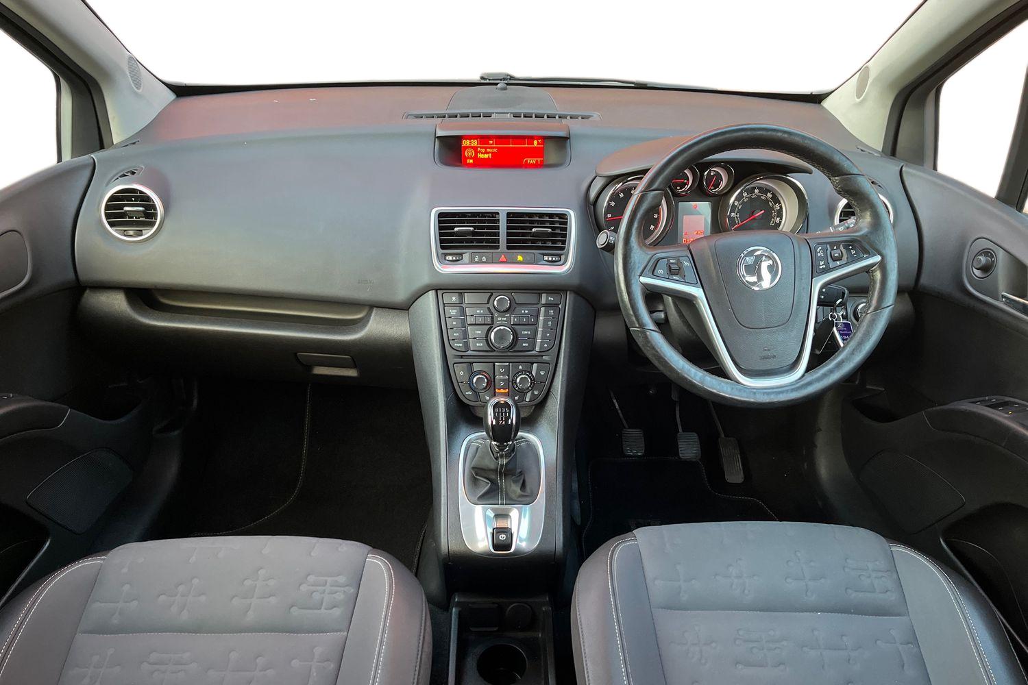 Used Renault Clio 2018 for sale - 76800687: Photo 8