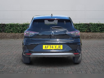 Used Renault Clio 2024 for sale - 79026947: Photo