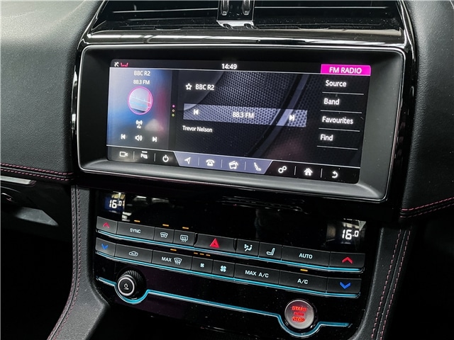 Used Jaguar F-Pace 2019 for sale - 76486680: Photo 16