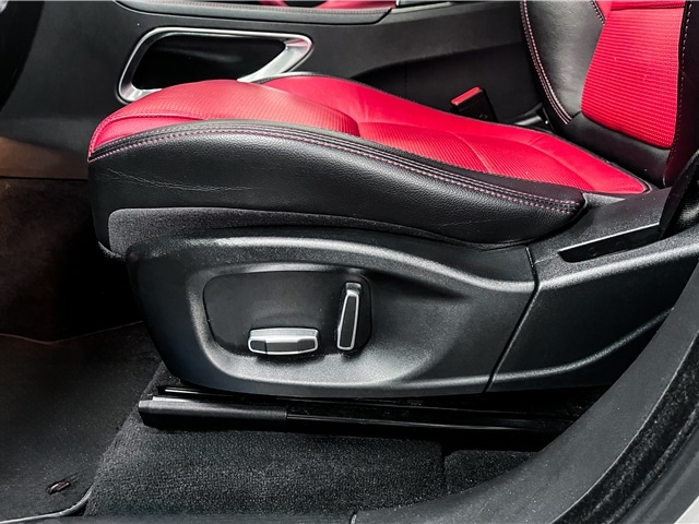 Used Jaguar F-Pace 2019 for sale - 76486680: Photo 26