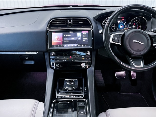 Used Jaguar F-Pace 2019 for sale - 76586553: Photo 20