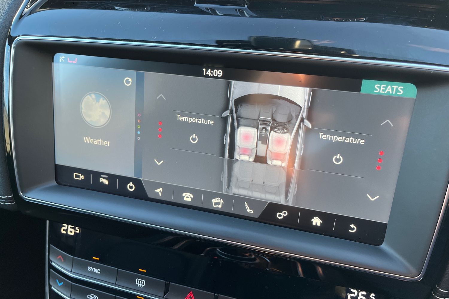 Used Jaguar XE 2019 for sale - 76670998: Photo 18