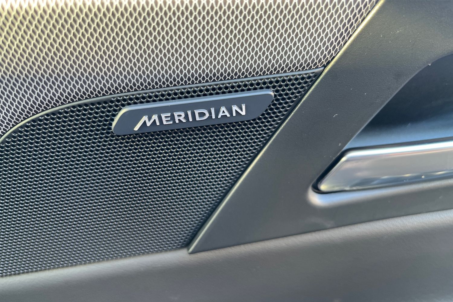 Used Jaguar XE 2019 for sale - 76670998: Photo 19