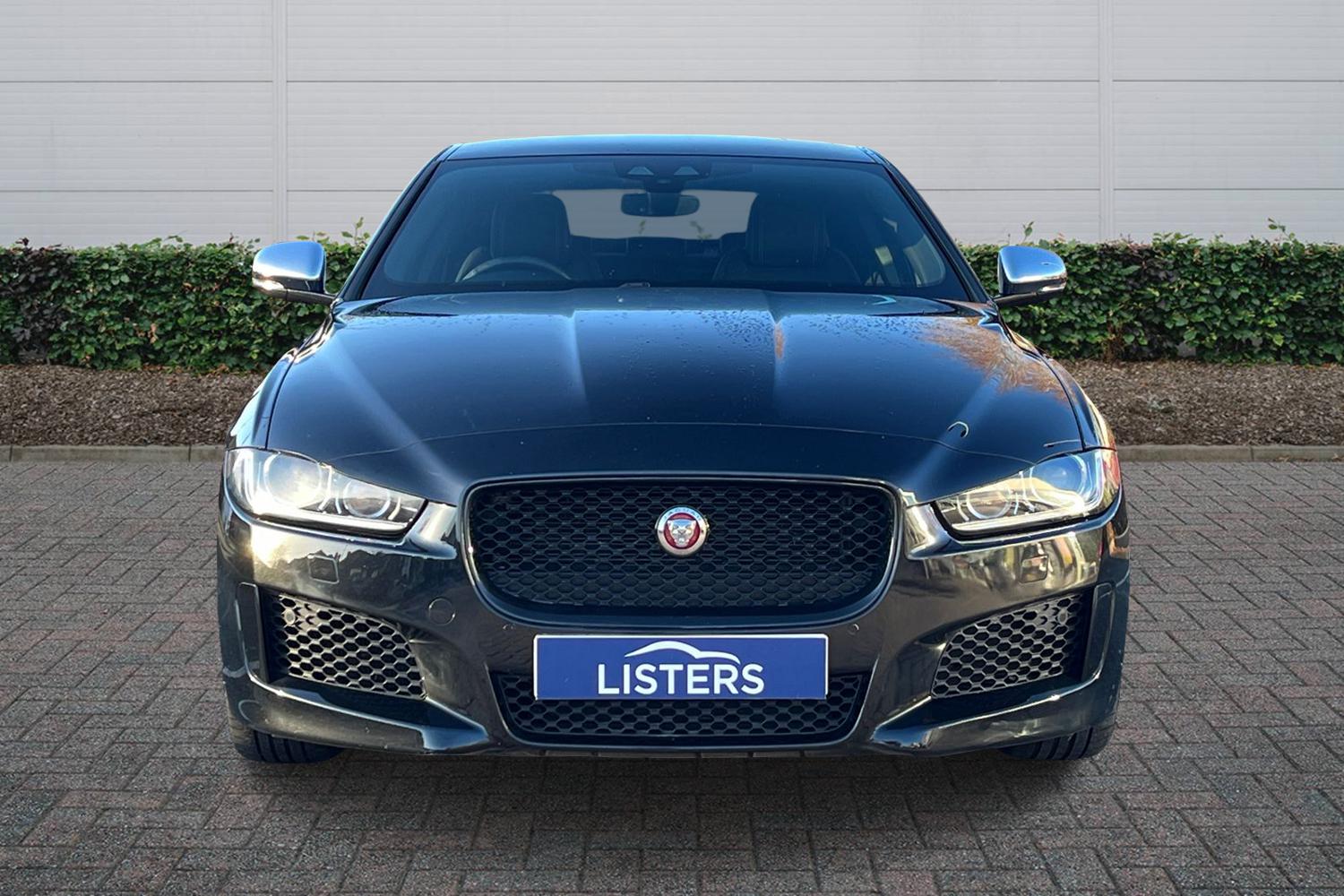 Used Jaguar XE 2019 for sale - 76670998: Photo 3