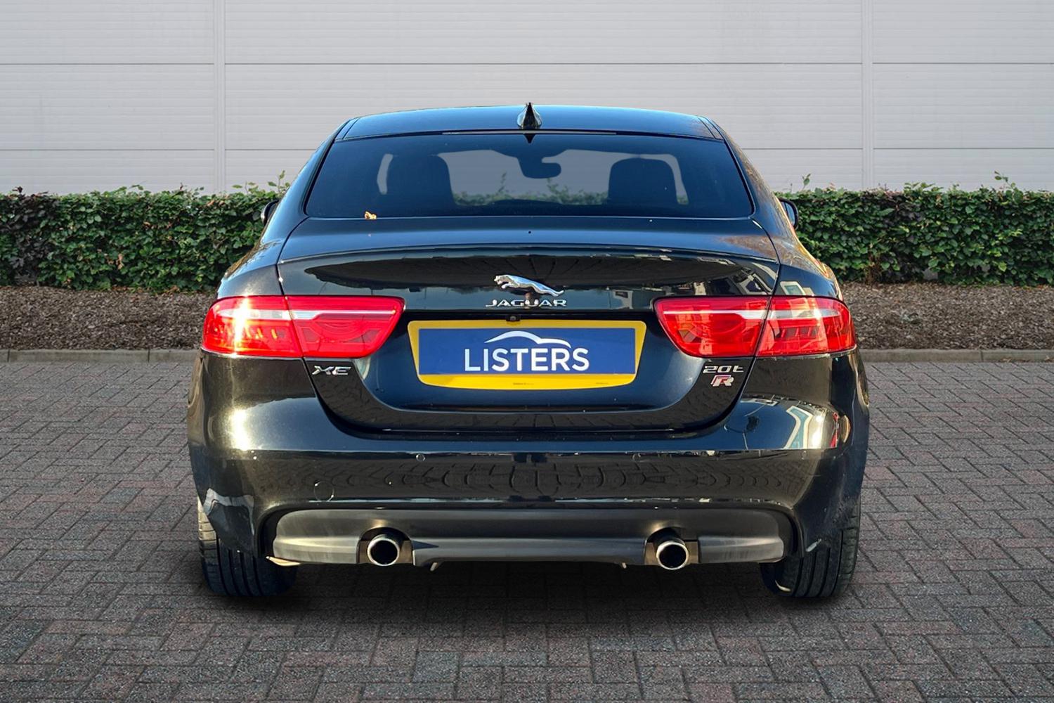 Used Jaguar XE 2019 for sale - 76670998: Photo 4