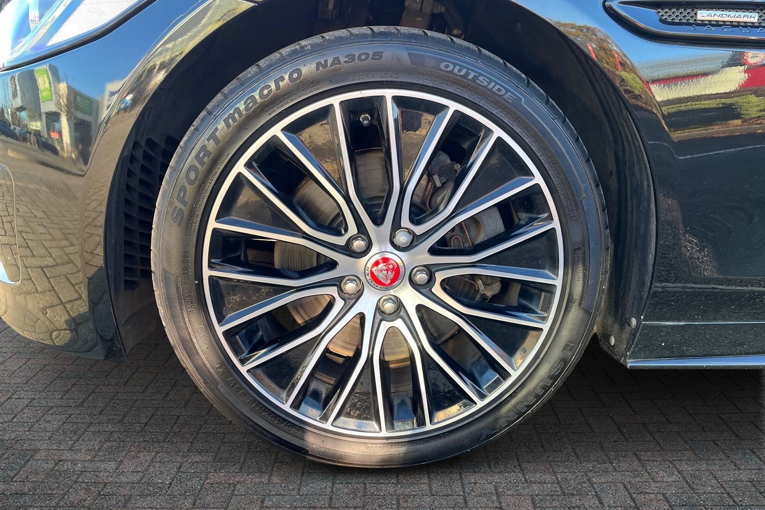 Used Jaguar XE 2019 for sale - 76670998: Photo 6