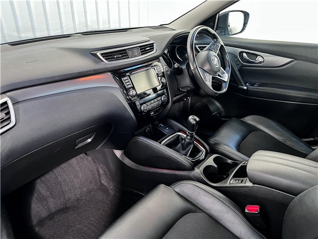 Used Nissan Qashqai 2018 for sale - 76837609: Photo 15